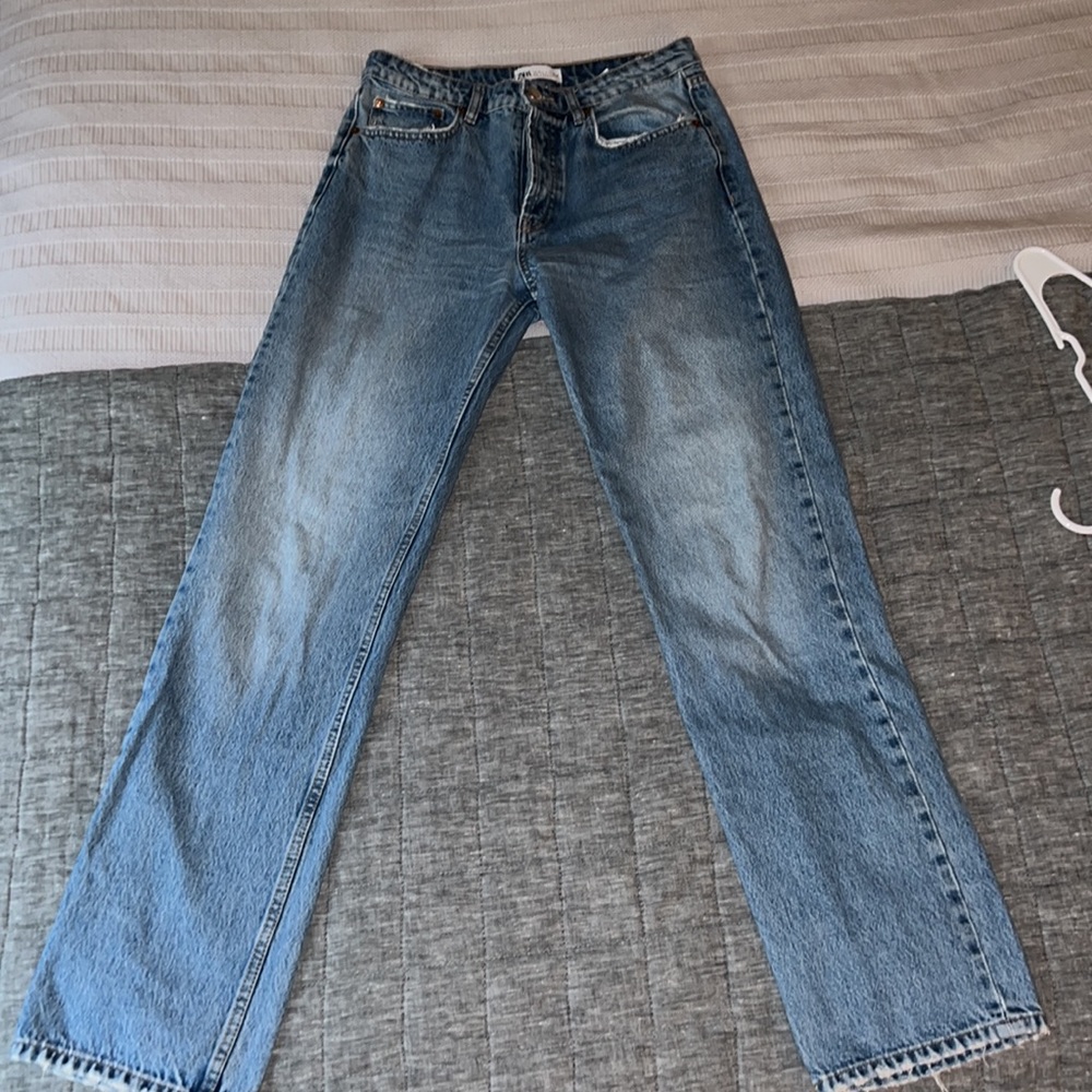 Zara size 6 straight leg jeans